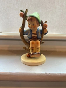 Goebel Hummel ~ Boy In an Apple Tree TMK-3 ~ Stylized Bee ~ W. Germany - Picture 1 of 5