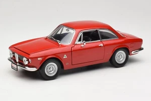 WB18004 Alfa Romeo Giulia Red Whitebox 1:18 - Bild 1 von 8
