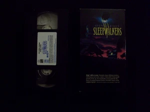 HORROR 1992 VHS STEPHEN KING'S SLEEPWALKERS - Picture 1 of 2