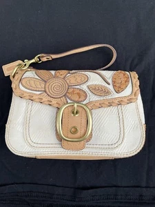 COACH LIMITED BLEEKER FABRIC & VACHETTA LEATHER FLORAL APPLIQUÉ WRISTLET - Picture 1 of 12