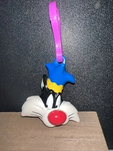 1999 Looney Tunes Sylvester the Cat Subway Plastic Clip Keychain Toy - Picture 1 of 5