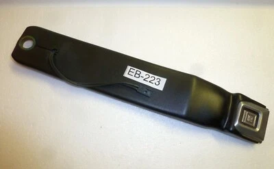 Receptor de cinturón de seguridad Chevrolet C4 Corvette NEGRO LH (CONDUCTOR) 84-94 NOS OEM EB223 Foto 1 de 4