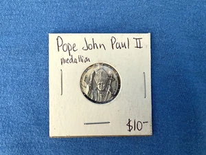 Vintage POPE JOHN PAUL II Medallion JOANNES PAULUS II VATICAN ROME Medal Saint - Picture 1 of 5