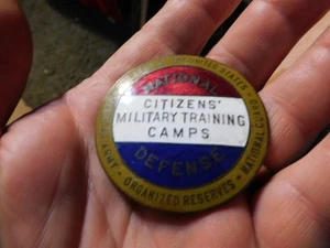 INSIGNIA ESMALTADA DEL EJÉRCITO CMTC CAMPO DE ENTRENAMIENTO MILITAR CIUDADANOS DE LA PRIMERA GUERRA MUNDIAL ERA DE LA SEGUNDA GUERRA MUNDIAL - Imagen 1 de 4