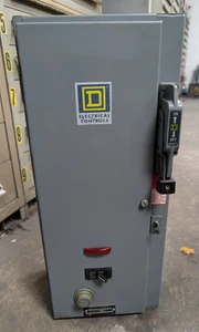 🤪 SQUARE D SIZE 0 FUSED COMBO STARTER 30 AMP 600 VAC 120V COIL 3Ø 5HP 8538SBG13 - Picture 1 of 15