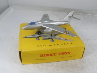FRENCH DINKY TOYS #60B VAUTOUR MINT IN EXCELLENT  BOX - Image 1 of 4