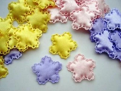 60 mezclas de apliques de estrella pastel satinado/borde de vieira/bebé/artesanía/coser/cortar/coser L37 Foto 1 de 3