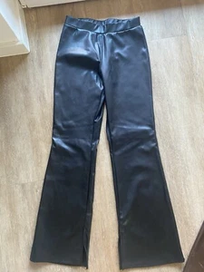 Hose Gr. 146 Schwarz Vegan Kunstleder Mädchen Lederhose - Bild 1 von 2