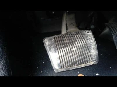 Chrysler 200 2015 freno de pedal Foto 1 de 4