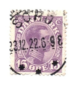 Estampilla usada Dinamarca 1913 King Christian X SC: 102 15 Øre violeta - Imagen 1 de 1