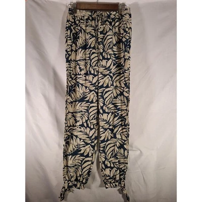 Pantalones para mujer SHEIN medianos azules beige estampado de hojas cordón lazo tobillo informales Foto 1 de 3
