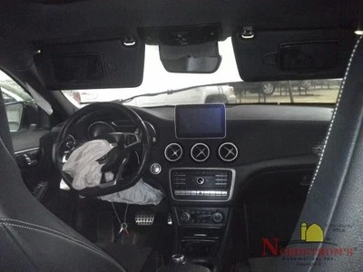 2018 Mercedes-Benz GLA 250 Glove Box Door Foto 1 de 4