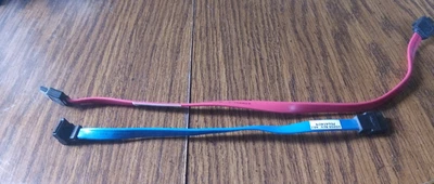 Genuine Dell Blue Serial Rev.A02 SATA 215mm Data Cable Plus Red 22-11760-54Cable - Image 1 of 4