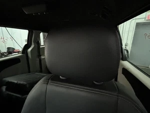 2017 Dodge Caravan Headrest - Bild 1 von 12