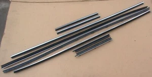 NUEVO 1970 Dodge Challenger Ventana Barrido Cinturón Restripa Catwhisker Set - Imagen 1 de 1