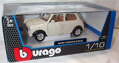 1:18 Mini Cooper 1969 White black roof Opening parts Burago diecast 12036 - Image 1 of 2