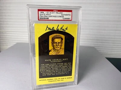 🔥 Waite Hoyt HOF Plaque Postcard SIGNED PSA Authentication Slabbed - Image 1 of 2