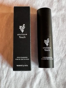 Younique VELOUR Touch Stick Foundation New - Picture 1 of 3
