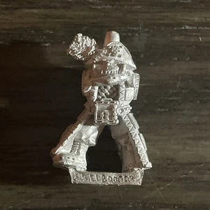 Vtg Warhammer 40K GW Space Ork Freebooter Pirate Kaptain Bionic Peg Leg Metal - Picture 1 of 3