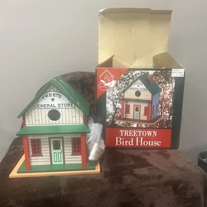 Vintage New Open Box Tweets General Store Treetown Bird House - Picture 1 of 6