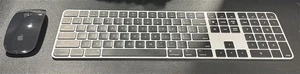 Apple Magic Keyboard with Touch ID and Numeric Keypad AND Magic Mouse 2 - Afbeelding 1 van 2