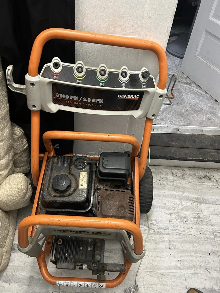 Generac 3100 PSI/2.8GPM Gas-Powered Pressure Washer - Image 1 of 4