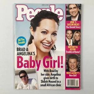 People Magazine June 12, 2006 Subscription Edition Cover: Angelina Jolie - Picture 1 of 3