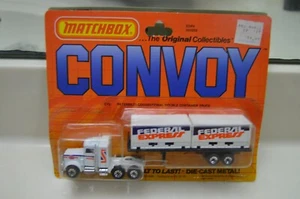 VINTAGE MATCHBOX CONVOY CY3 PETERBILT DOUBLE CONTAINER FEDERAL EXPRESS 1983 NIB - Picture 1 of 2