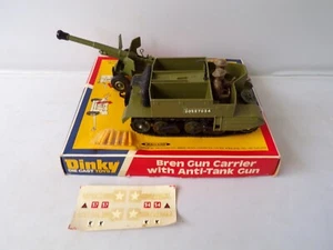 DINKY 619 BREN PORTAPISTOLE + PACCHETTO PISTOLA ANTICARRO WW2 VEICOLO MILITARE - Foto 1 di 12