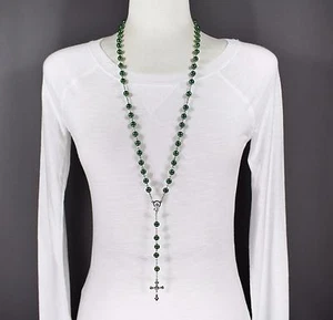 Grüne Glasperlen Perlen Rosenkranz Silber Kreuz 30" lange Halskette Kunstperle - Bild 1 von 7