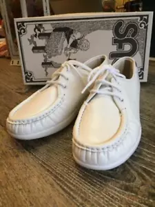 Women's SAS Siesta in white, 7 1/2 M - Picture 1 of 6