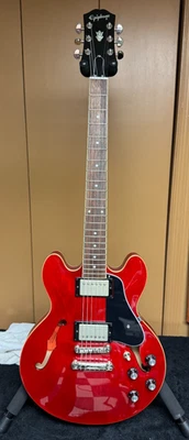 Epiphone ES-339 cuerpo semi-hueco - cereza con estuche Foto 1 de 4