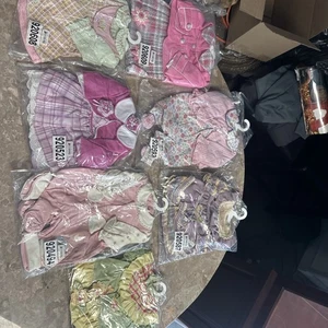Gran Lote de Trajes de Muñeca Adora Niñas Nuevos en Caja - Imagen 1 de 24