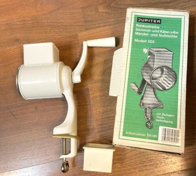 Máquina de Rejilla y Trituración Jupiter Modelo 505 Hecha en Alemania De Colección Foto 1 de 4