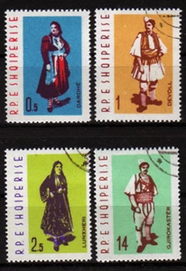 Albania 695-98, trajes, estampados - Imagen 1 de 1