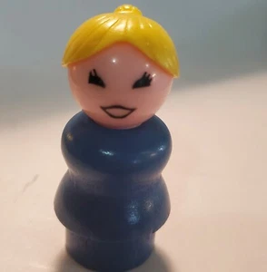 Madre azul Fisher Price Little People con pelo amarillo - Imagen 1 de 5