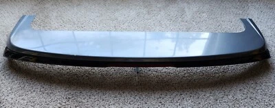 Chevrolet Trax 2013-2016 alerón trasero con tercera luz de freno OEM Foto 1 de 4