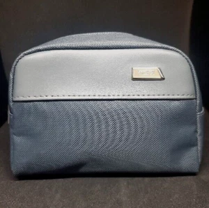 TUMI for Delta Small Zip Soft Travel Toiletry Bag Accessories Included 7x5x 2 - Picture 1 of 6