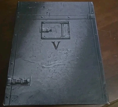 V For Vendetta 4K UHD Collectible Booklet Wachowski Portman Weaving Rare oop - Image 1 of 4