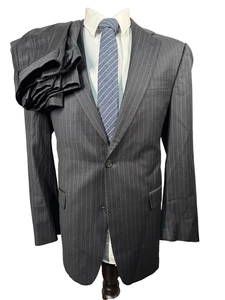 HART SCHAFFNER MARX Mens Gray Wool Pinstripe 2 Piece Suit 40R Jacket 35x30 Pant - Picture 1 of 13