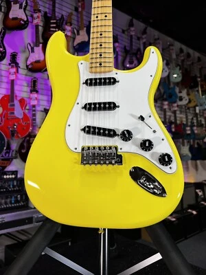 Fender Hecha en Japón Limited Color Internacional Stratocaster Mónaco Amarillo! 027 Foto 1 de 4