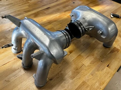 Porsche 911 964 C2/C4 1989-1994 OEM Set of Aluminum Intake Manifold Distributors - Image 1 of 3