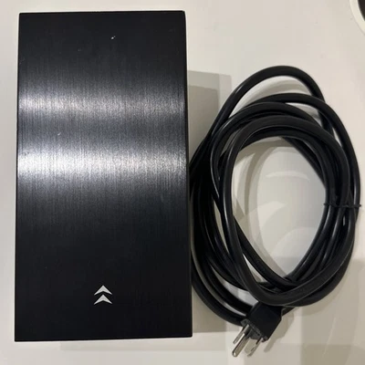 Caja de conexión de escritorio con tomacorriente emergente con alimentación USB y cargador tipo C Foto 1 de 4