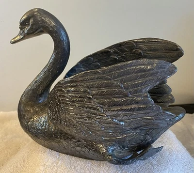 ANTIGUO PLATO DE CARAMELO CISNE DE METAL JENNINGS BROS CON INSERTO DE VIDRIO DE COBALTO C. 1890’S Foto 1 de 4