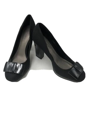 Ann Marino Size 8 Medium Black Patent Leather Heels with Bow Business Party - Image 1 of 4