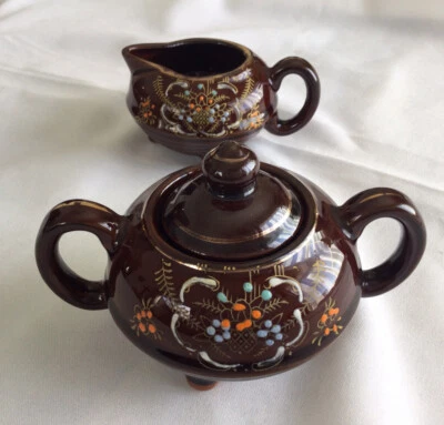 VINTAGE RETRO JAPANESE SUGAR BOWL & MILK JUG   HANDPAINTED REDWARE 1940s JAPAN - image 1 of 4