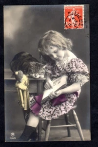 Antique Photograph of Beauty Little Young Girl with Pet Cat c.1910s - Picture 1 of 1