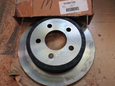 Rotor de freno MoPar - NOS - '03-'06 Jeep Wrangler / Liberty - P/N 52128411AB Foto 1 de 4
