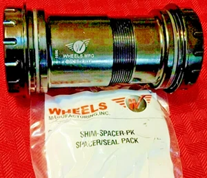 Wheels Manufacturing PF30-OUT-3 BB30 to Outboard Bottom Bracket With ABEC 5 A.B. - Picture 1 of 3