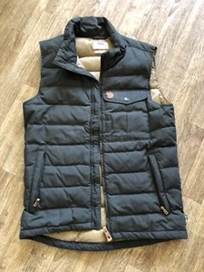 fjällräven Weste Daunenweste övik lite Gr S Herren oliv wie neu - Bild 1 von 2